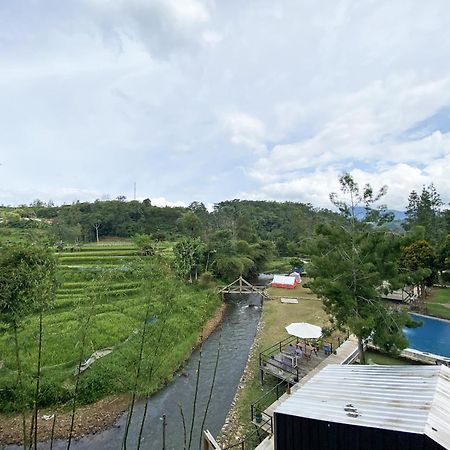 Shine River Ciwidey Bagian luar foto