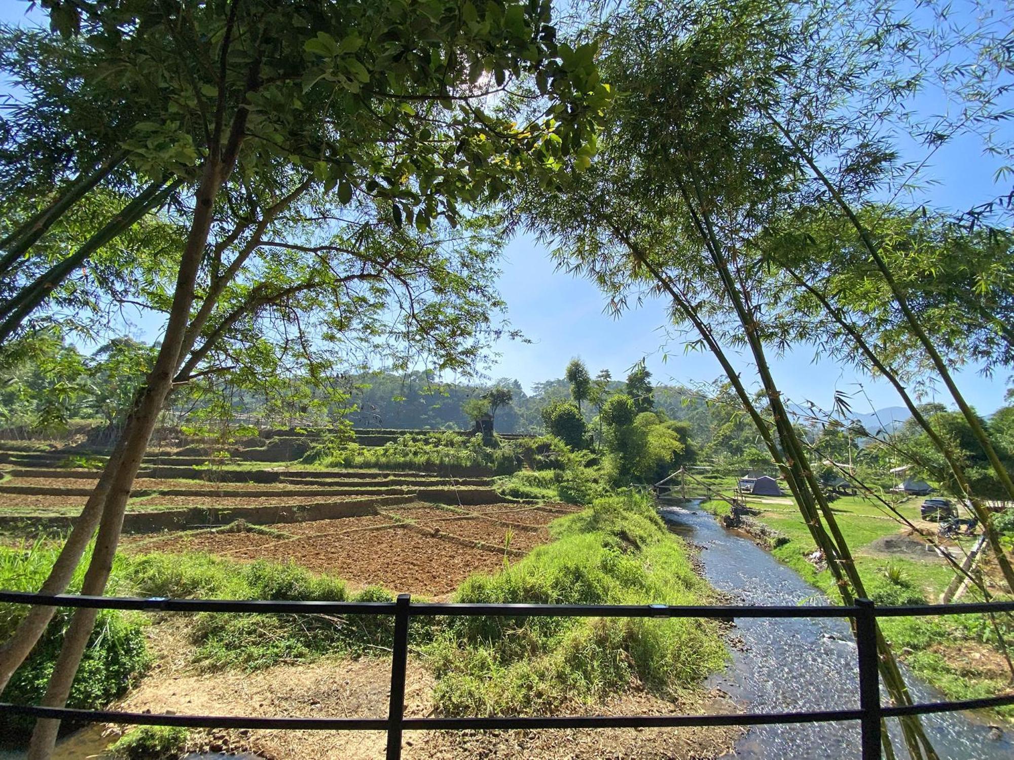 Shine River Ciwidey Bagian luar foto