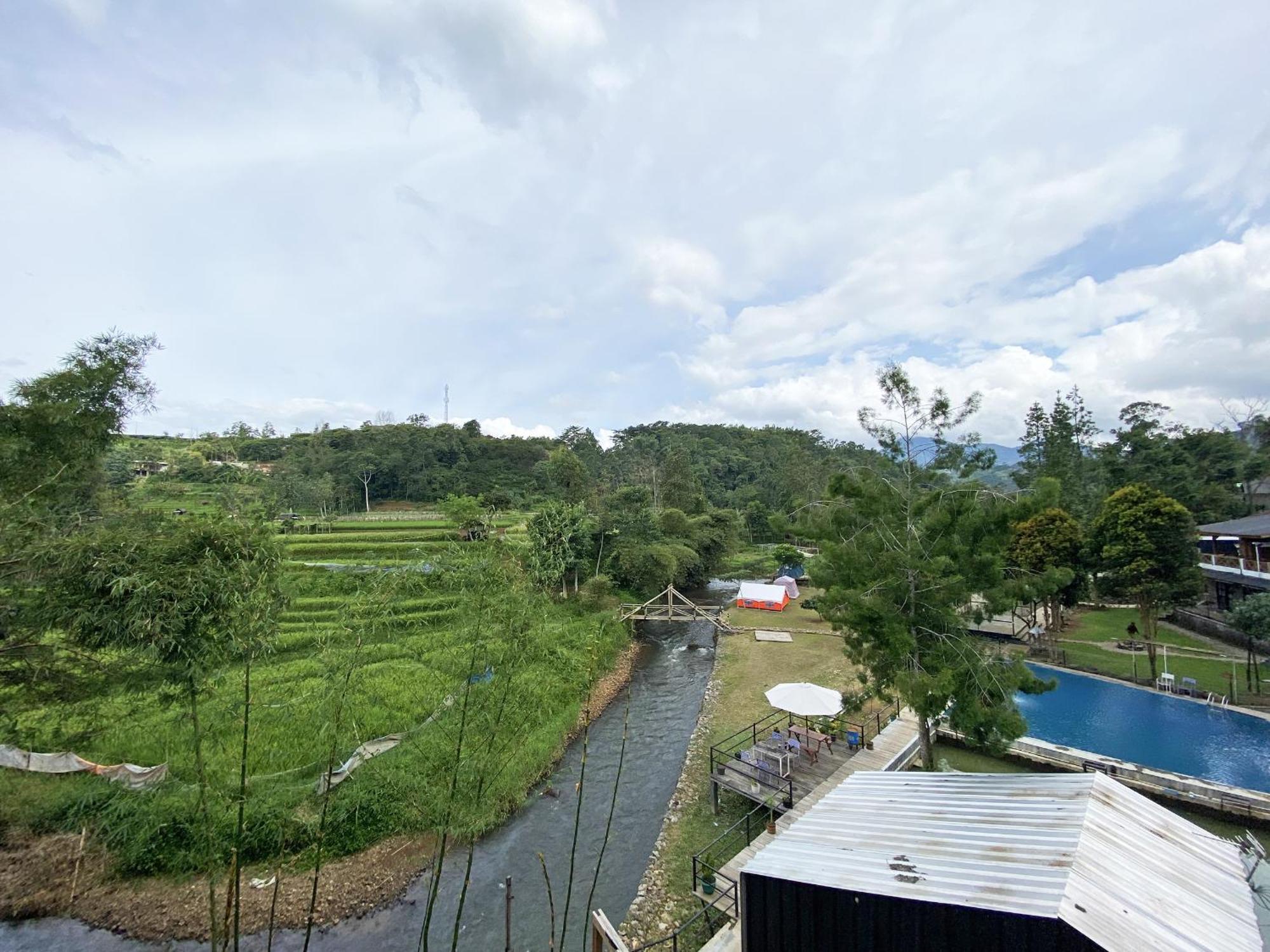 Shine River Ciwidey Bagian luar foto